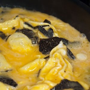 Omelette with truffles